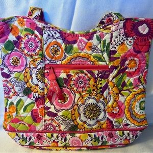 Vera Bradley- Tote